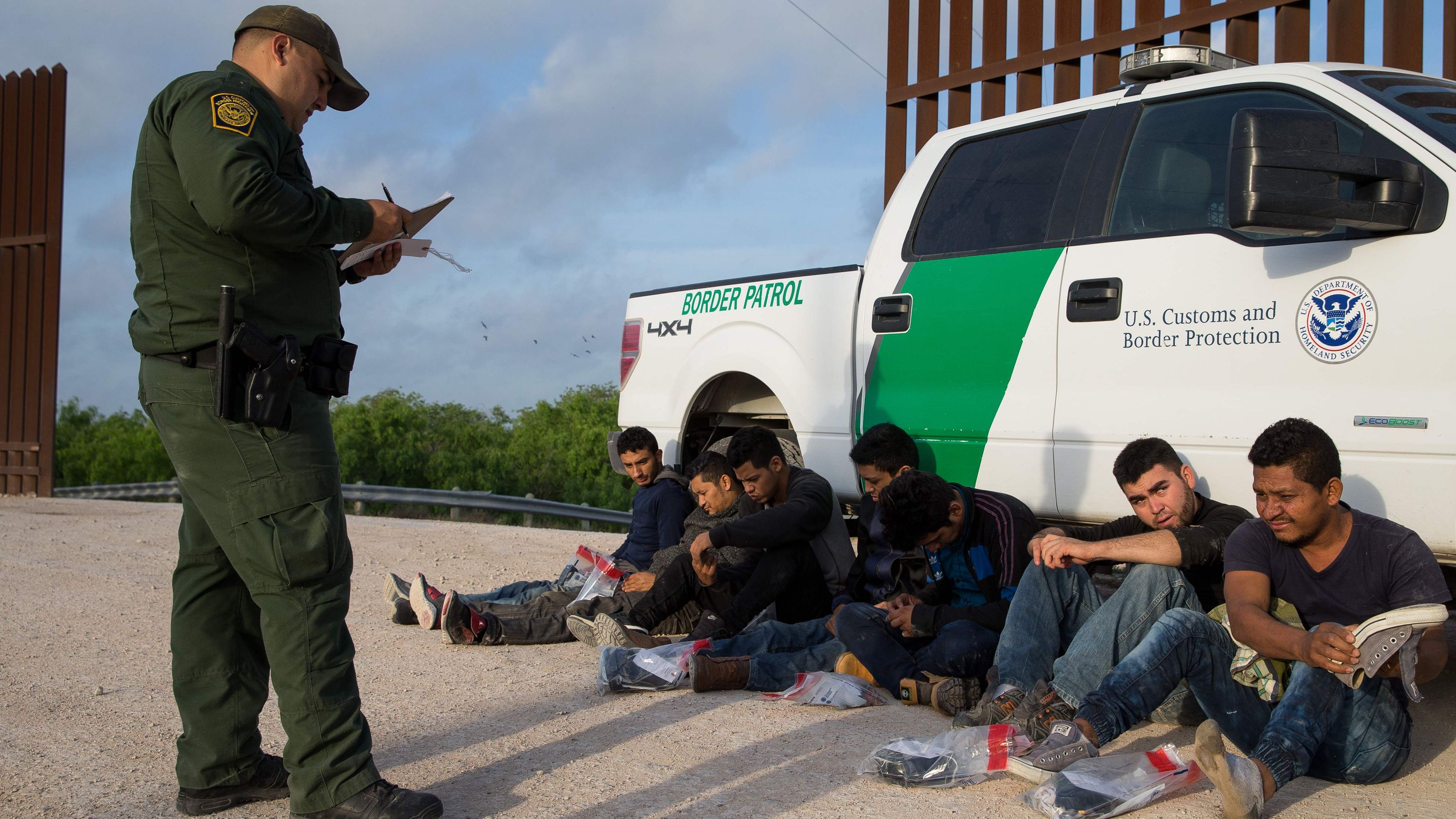 How Border Patrol Is Turning Assylum Seekers Away