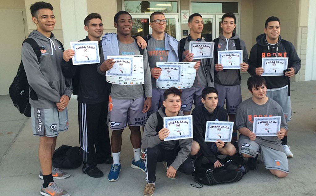 At the FHSAA District Championship, ten wrestlers placed. 